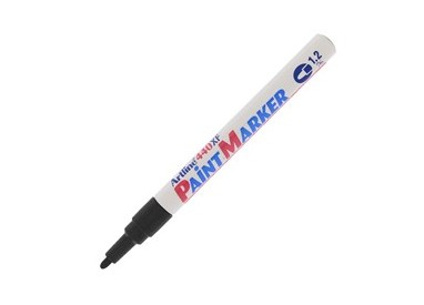 Marcatore artline A 440 punta tonda fine a vernice nero